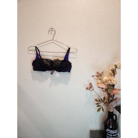 Victoria's Secret Very Sexy Balconet Bra 36C – Black Lace &‎ Purple Satin - Picture 1 of 2
